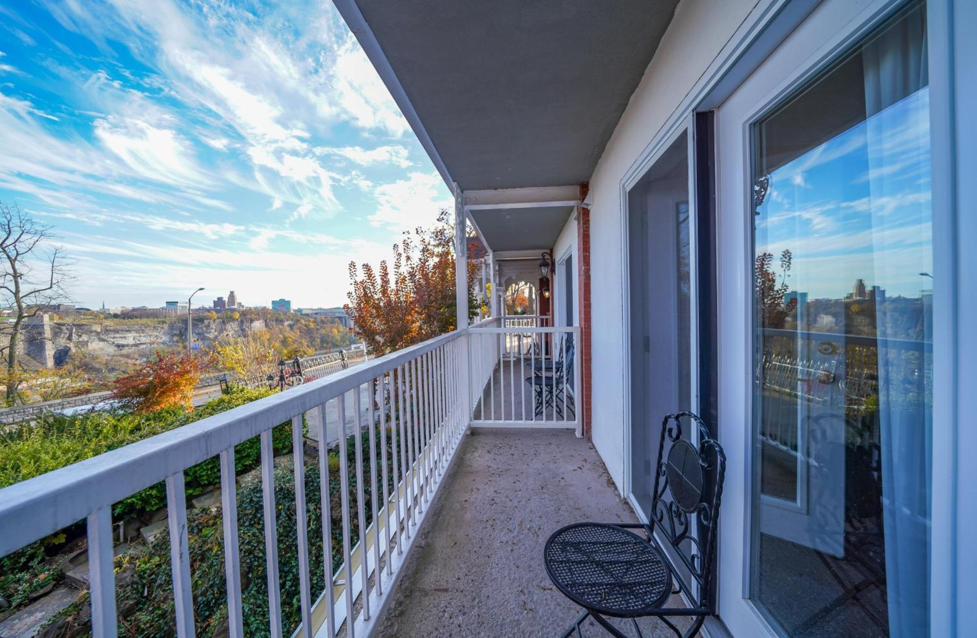 Niagara Grandview Boutique Hotel Exterior photo