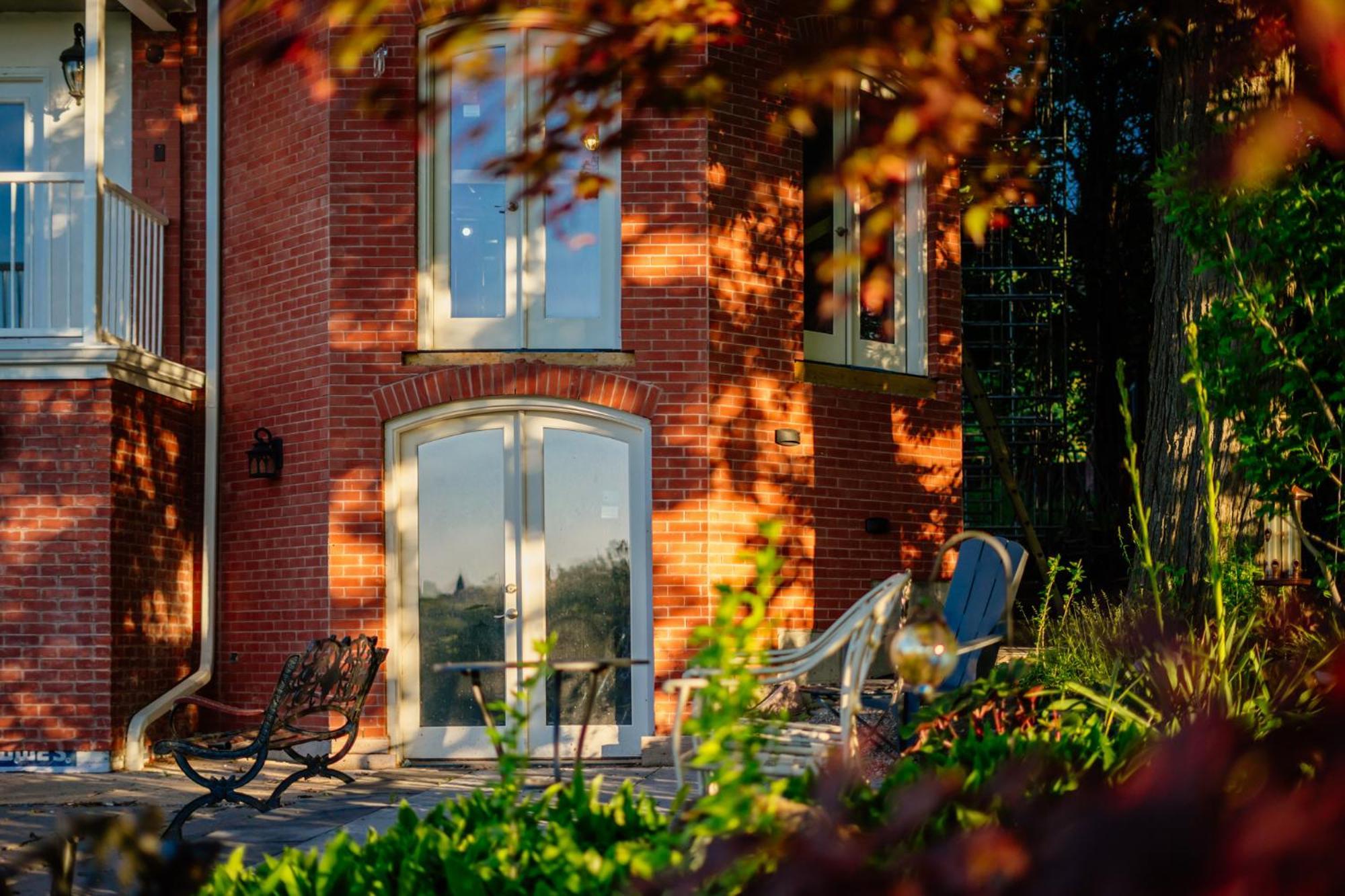 Niagara Grandview Boutique Hotel Exterior photo
