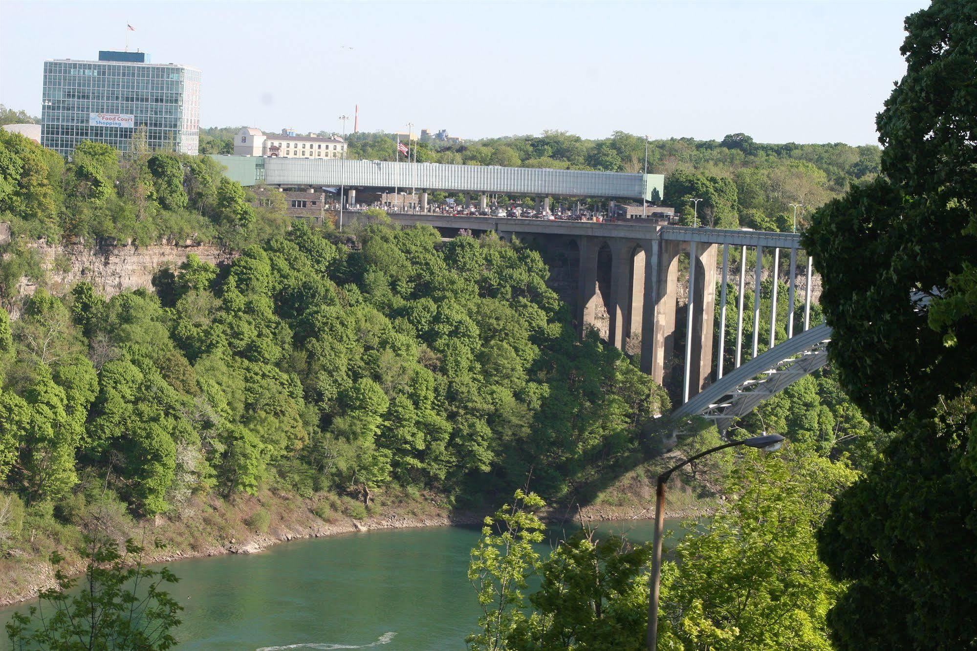 Niagara Grandview Boutique Hotel Exterior photo